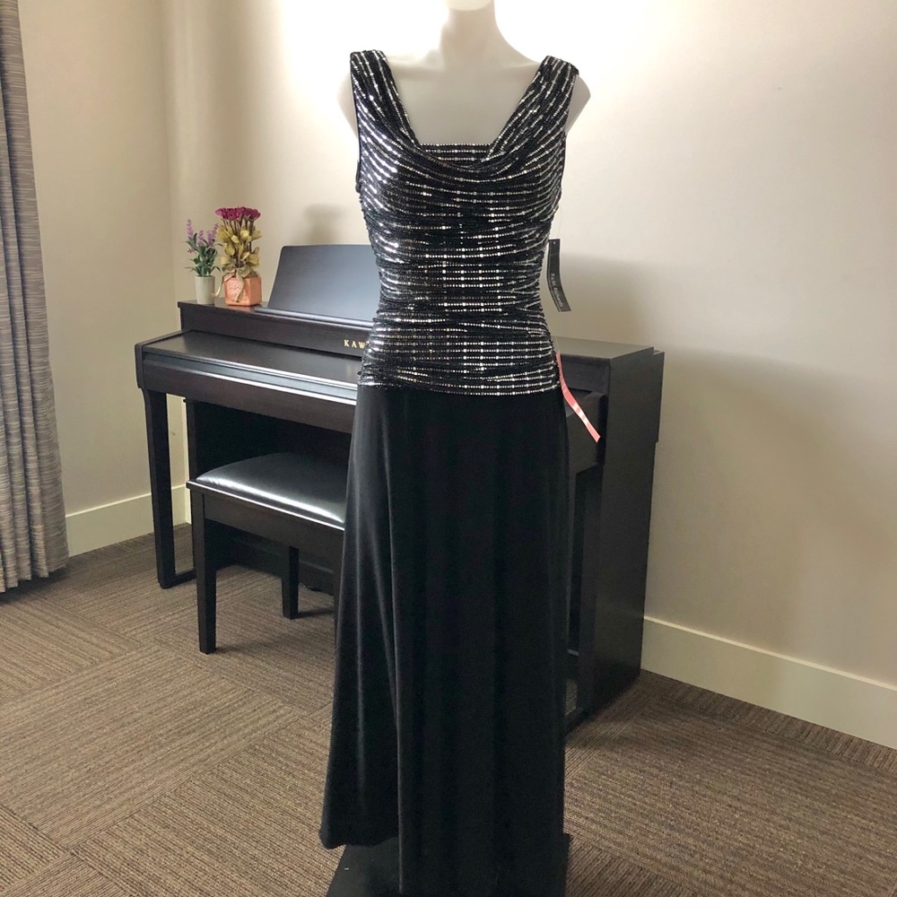 REDUCED PRICE! R&M RICHARDS SPARKLE COWL NECK GOWN (NWT)